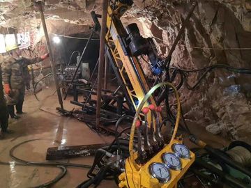 Rig Bor Bor Z90-3 HQ 300m yang Digunakan Untuk Tunneling Dan Air Konservancy