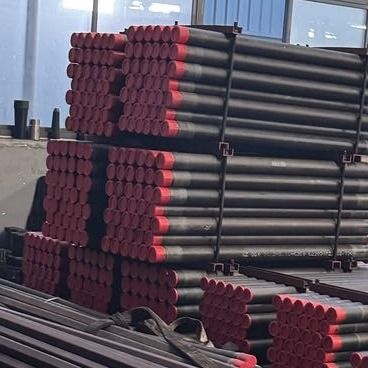 NQ HQ Black Wireline Drill Rod DCDMA STANDARD Pengolahan Panas Memadamkan Tempering