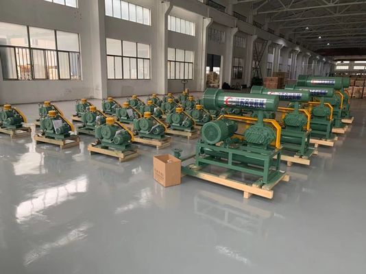 Struktur Kompak Kebisingan Rendah Sl4005 Air Root Blower Tangki Minyak Tiga Lobus Ganda