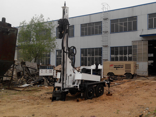 Rig Pengeboran Sumur Air Ringan 200m 220mm Trailer Mounted
